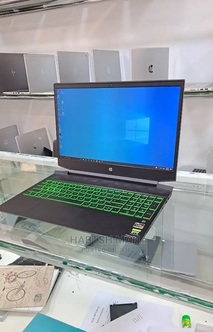 New Laptop HP Pavilion Power 15 8GB AMD Ryzen 5 SSD 512GB