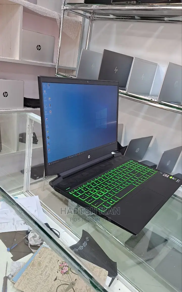 New Laptop HP Pavilion Power 15 8GB AMD Ryzen 5 SSD 512GB