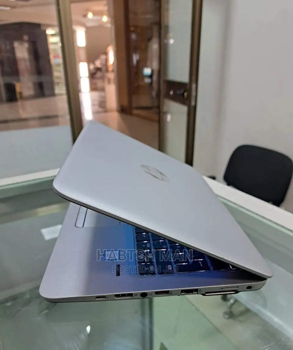 New Laptop HP EliteBook 820 G4 8GB Intel Core I5 HDD 1T