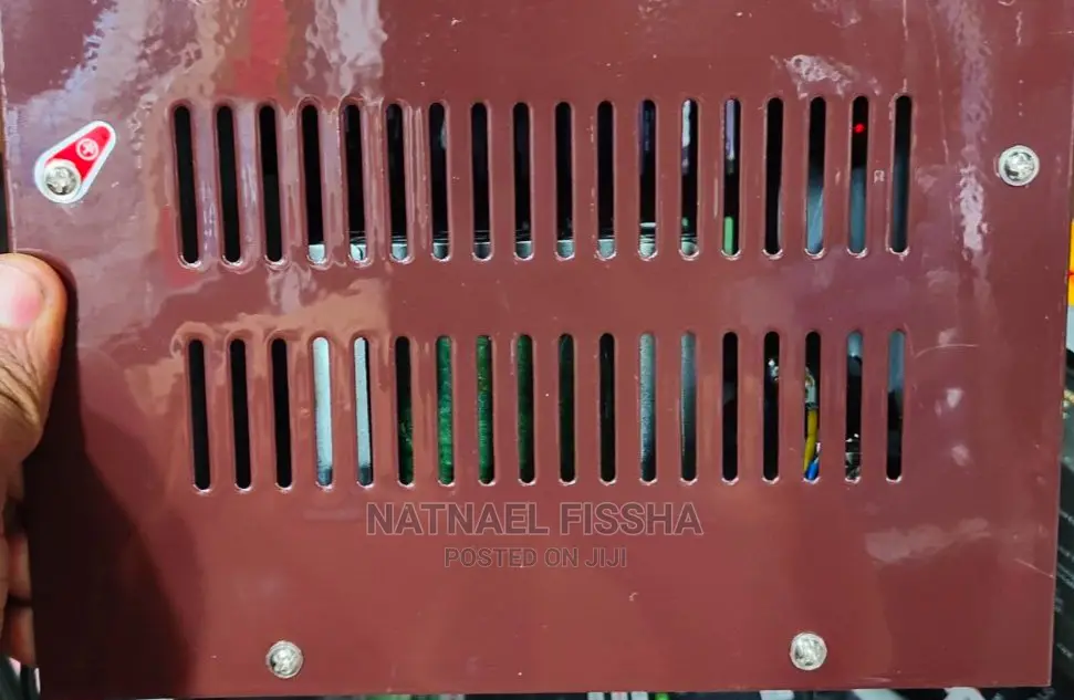 Gato Avr 1000 Va Digital Original