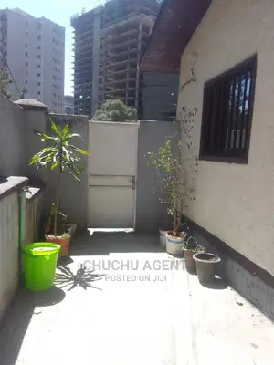 3bdrm House in Bole for Sale