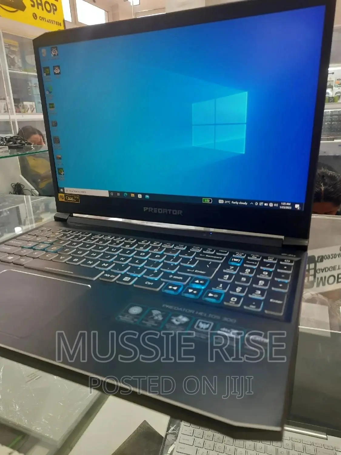 New Laptop Acer Predator Helios 300 16GB Nvidia SSD 512GB