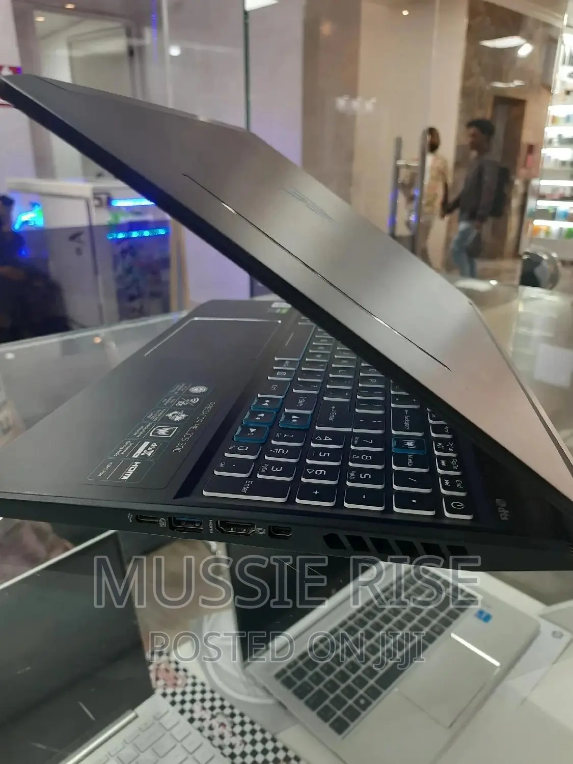 New Laptop Acer Predator Helios 300 16GB Nvidia SSD 512GB