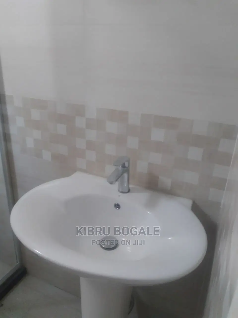 3bdrm Apartment in Figa, Bole for sale