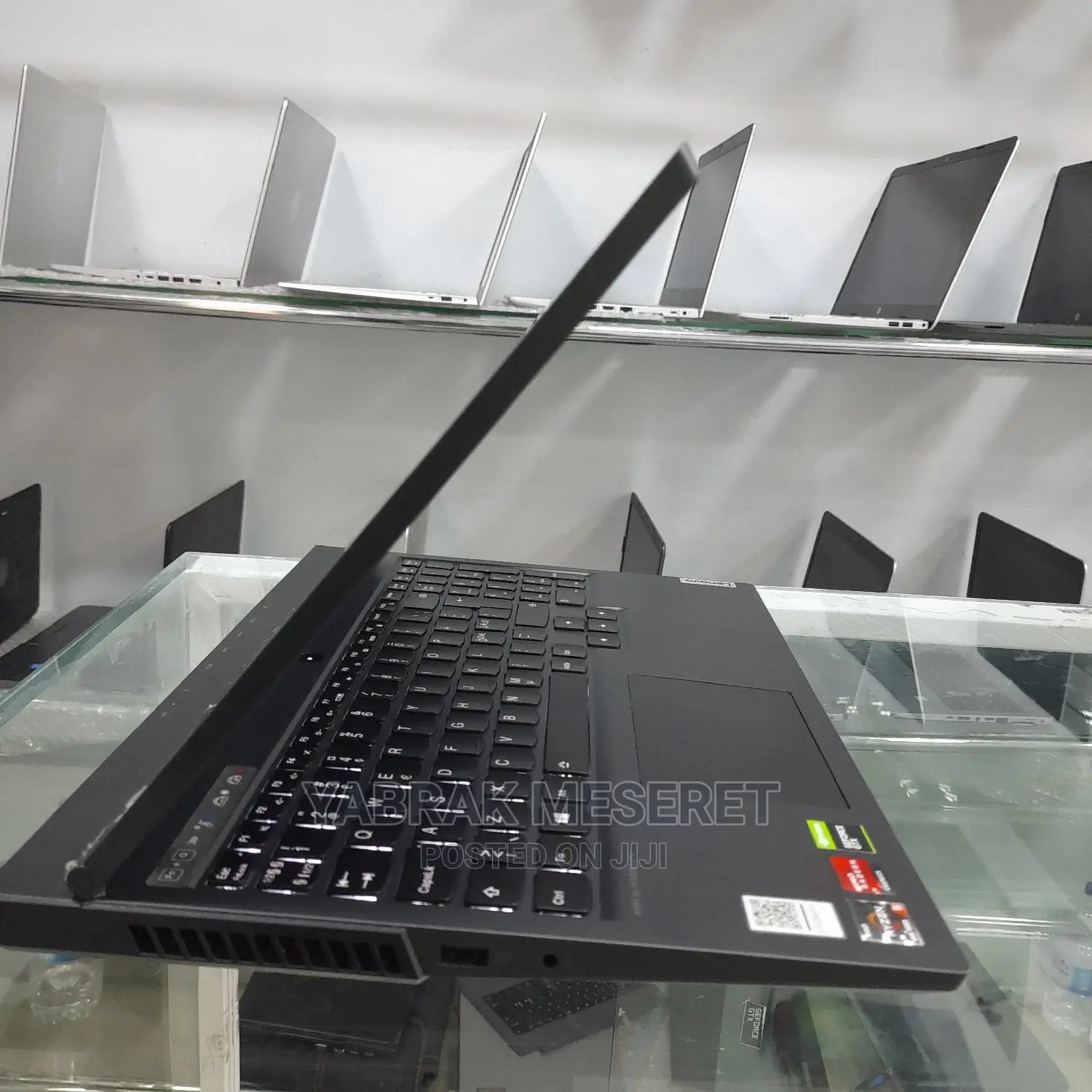 New Laptop Lenovo Legion 5 16GB AMD Ryzen 5 SSD 512GB