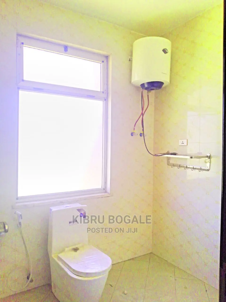 4bdrm Apartment in Ayat, Bole for Sale