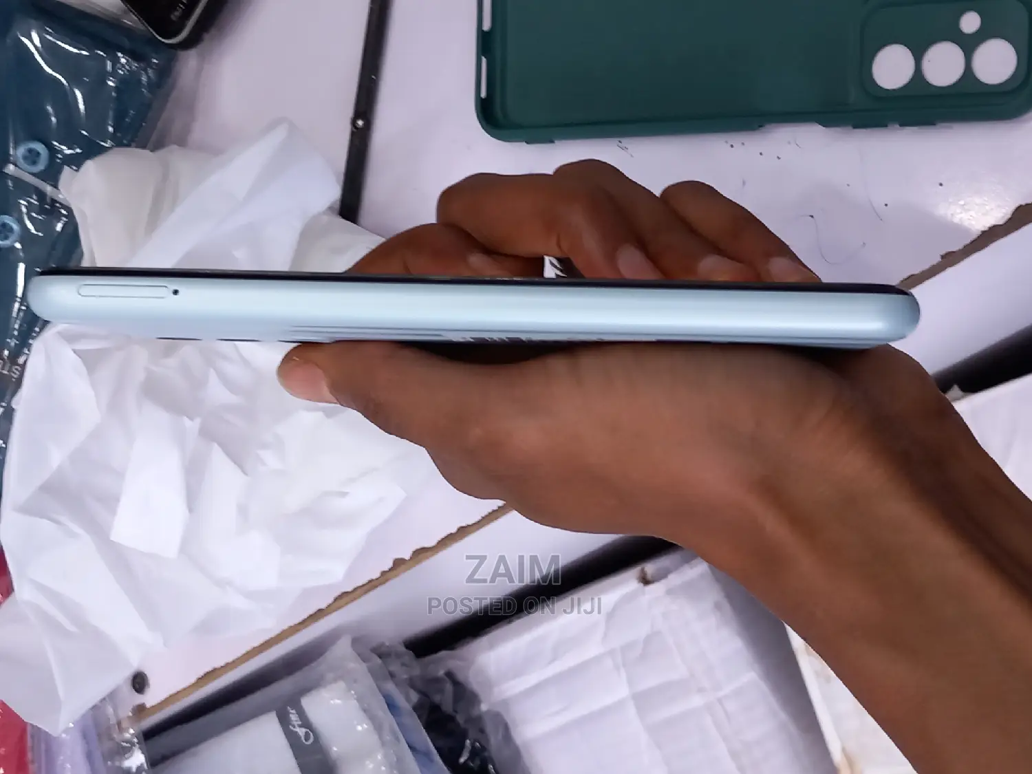 New Samsung Galaxy F13 64 GB