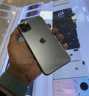 Photo - Apple iPhone 11 Pro Max 64 GB Black