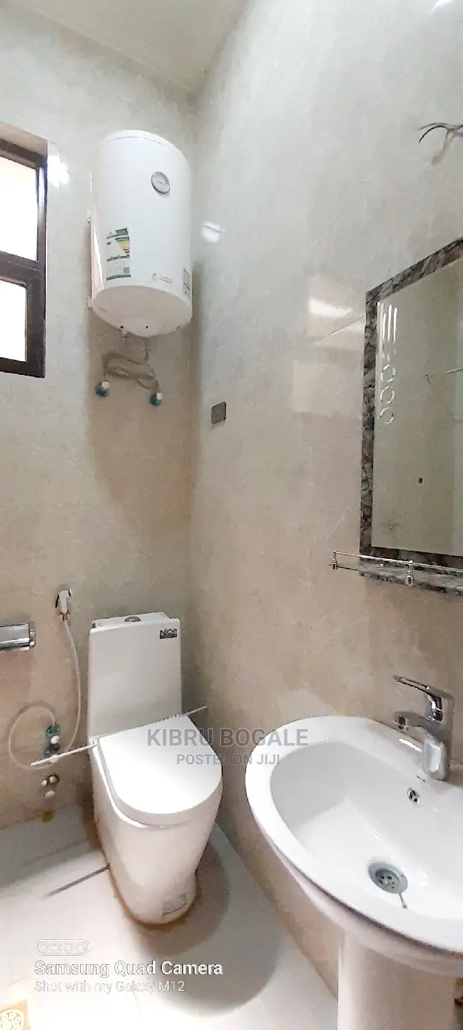 3bdrm Villa in Ayat, Bole for Sale