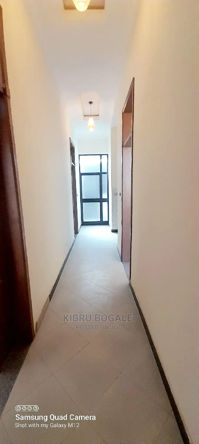 3bdrm Villa in Ayat, Bole for Sale