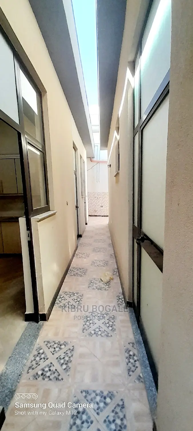 3bdrm Villa in Ayat, Bole for Sale