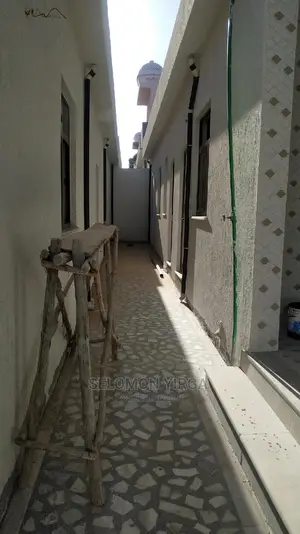 4bdrm Villa in Addis Abeba, Yeka for Sale