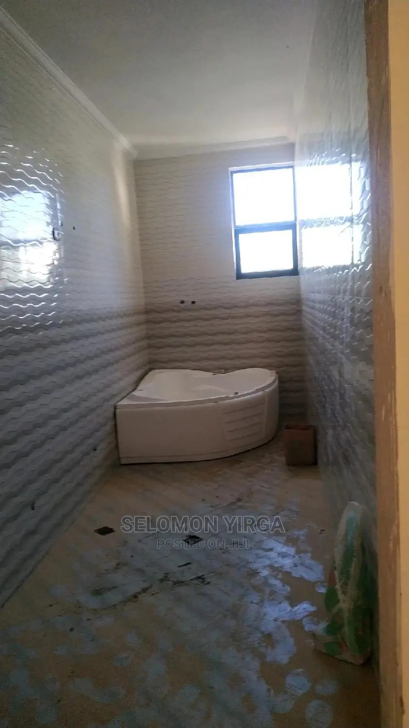 4bdrm Villa in Addis Abeba, Yeka for Sale