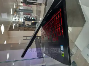 New Laptop HP Omen X 8GB Intel Core I7 HDD 1T