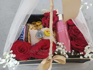 Photo - Yaho Gift Package for Women's