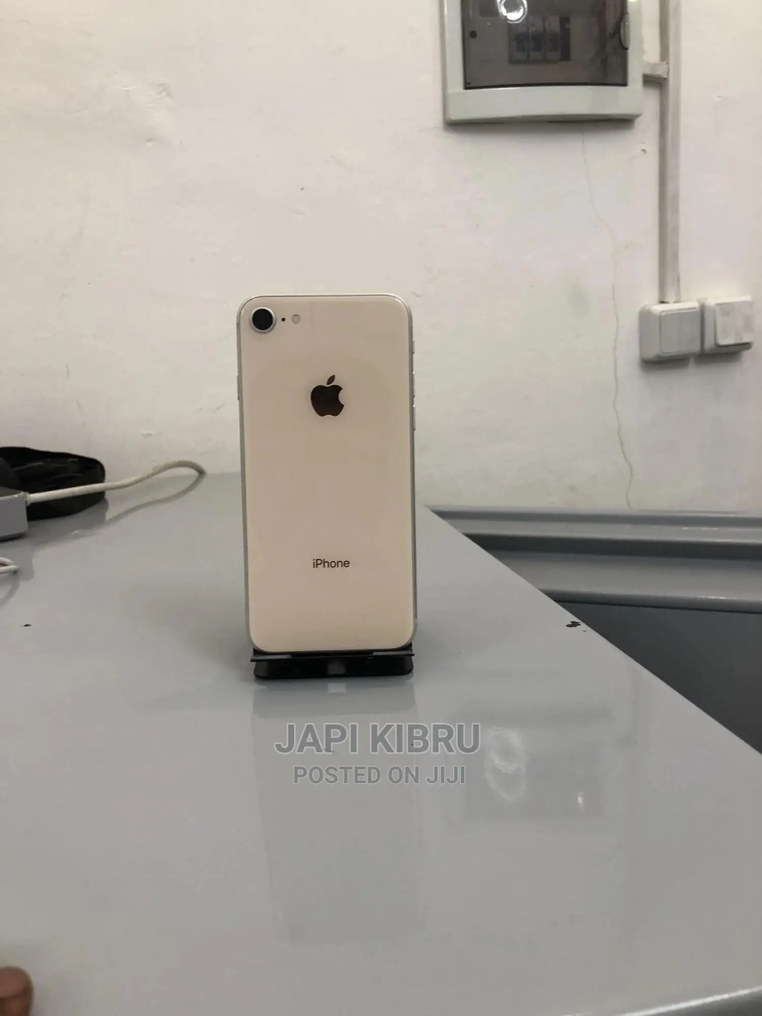 Apple iPhone 8 64 GB Yellow