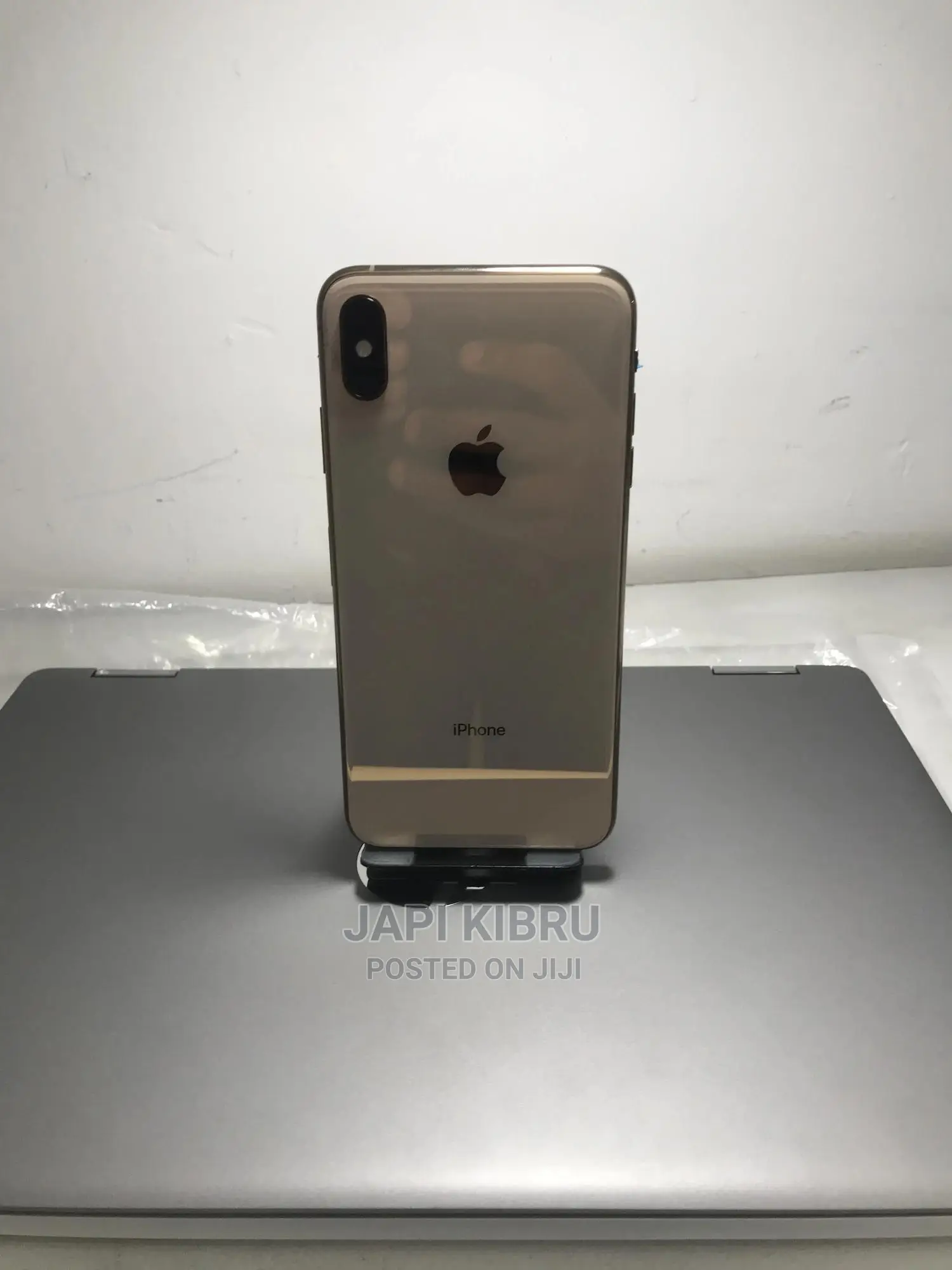 Apple iPhone XS Max 64 GB Gold