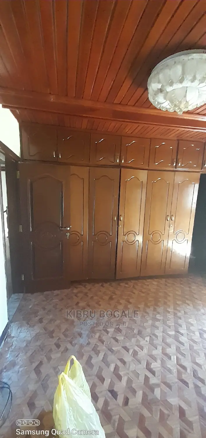 5bdrm House in Ayat, Bole for Sale