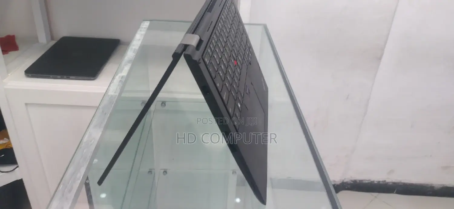 New Laptop Lenovo Yoga 260 8GB Intel Core I5 SSD 512GB