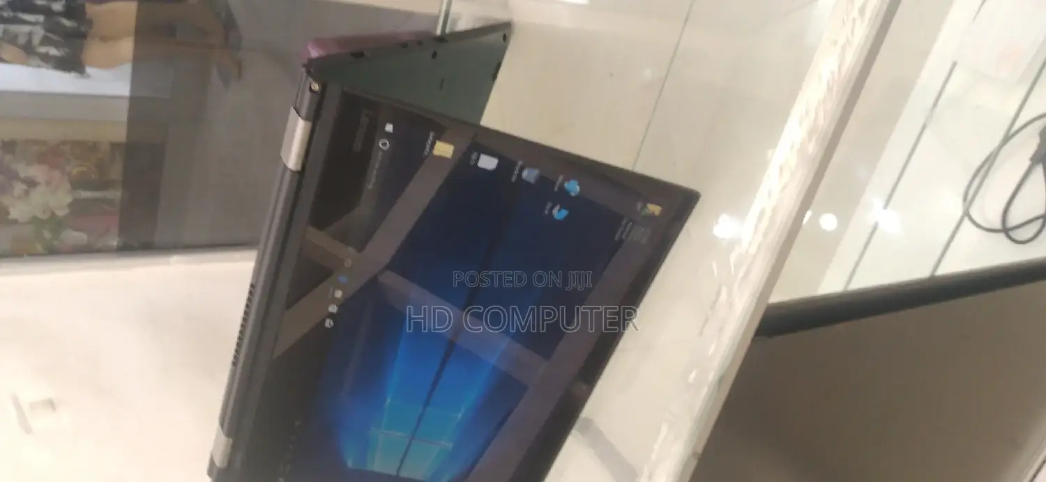 New Laptop Lenovo Yoga 260 8GB Intel Core I5 SSD 512GB