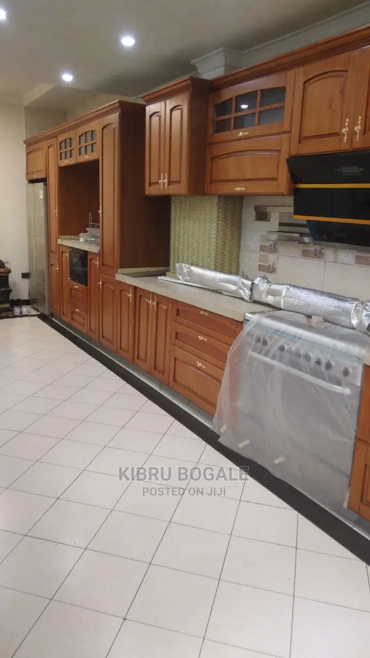 6bdrm House in Samit, Bole for sale