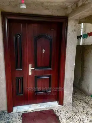 የ ውጭ እና የ ውስጥ በሮች (Imported Doors) ከ ጥሩ ቅናሽ ጋር
