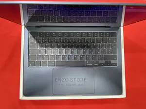 Laptop Apple MacBook Air 2022 M2 8GB Apple M2 SSD 256GB