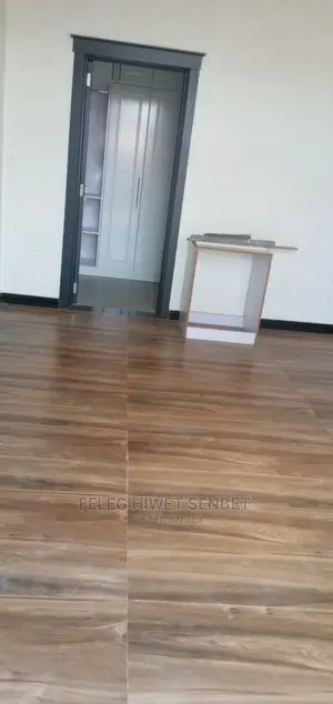 6bdrm House in አአ, Bole for Sale