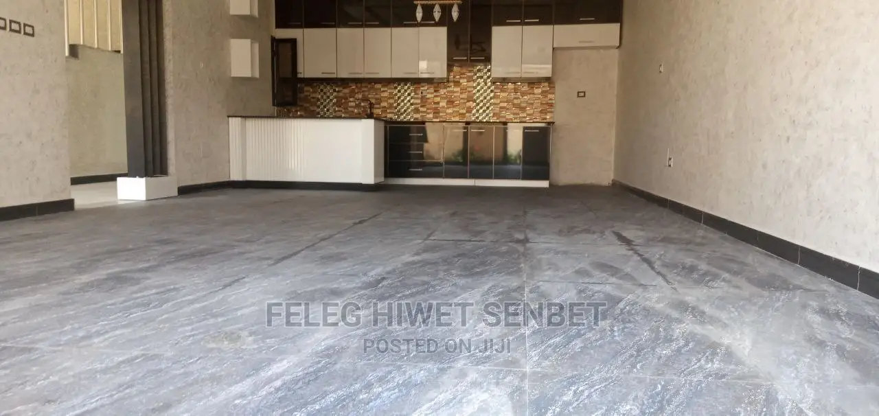 6bdrm House in አአ, Bole for Sale