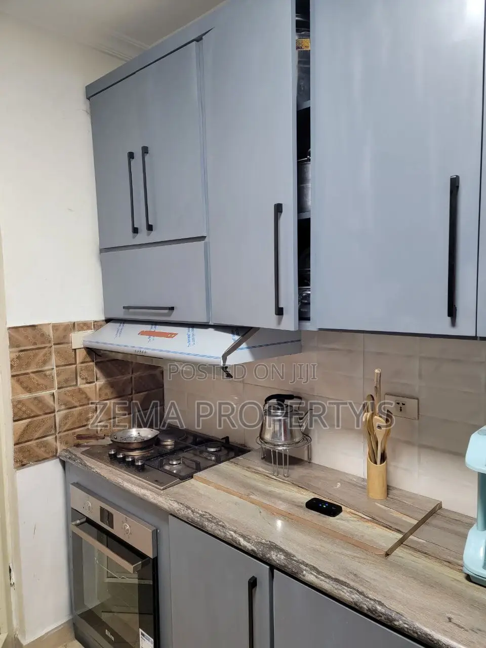 Furnished 2bdrm Apartment in Eney Realestat, Bole for sale