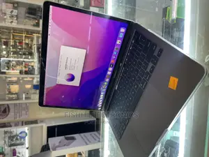 New Laptop Apple MacBook Pro M1 8GB Apple M1 SSD 256GB