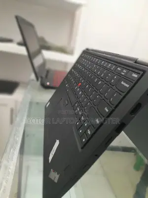 Photo - New Laptop Lenovo ThinkPad Yoga 8GB Intel Core I7 SSD 512GB