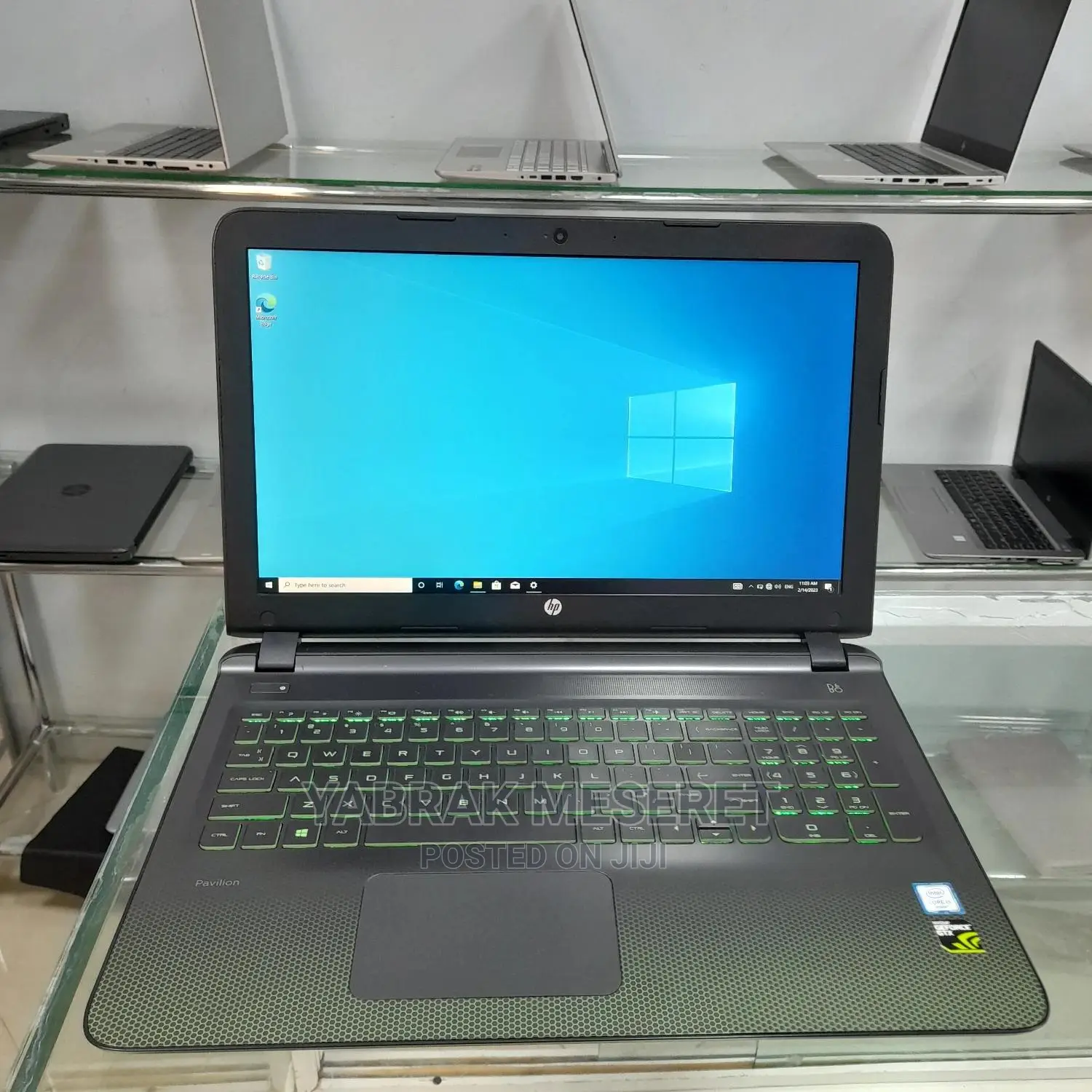 New Laptop HP 8GB Intel Core I5 SSHD+SSD 1T