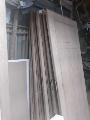 የቤት እና የቢሮ በሮች