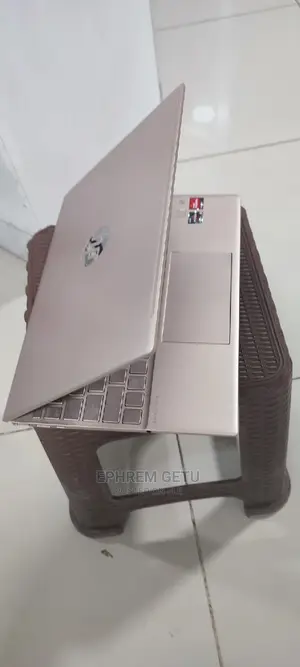 Photo - New Laptop HP Pavilion 15 8GB AMD Ryzen 5 SSD 512GB