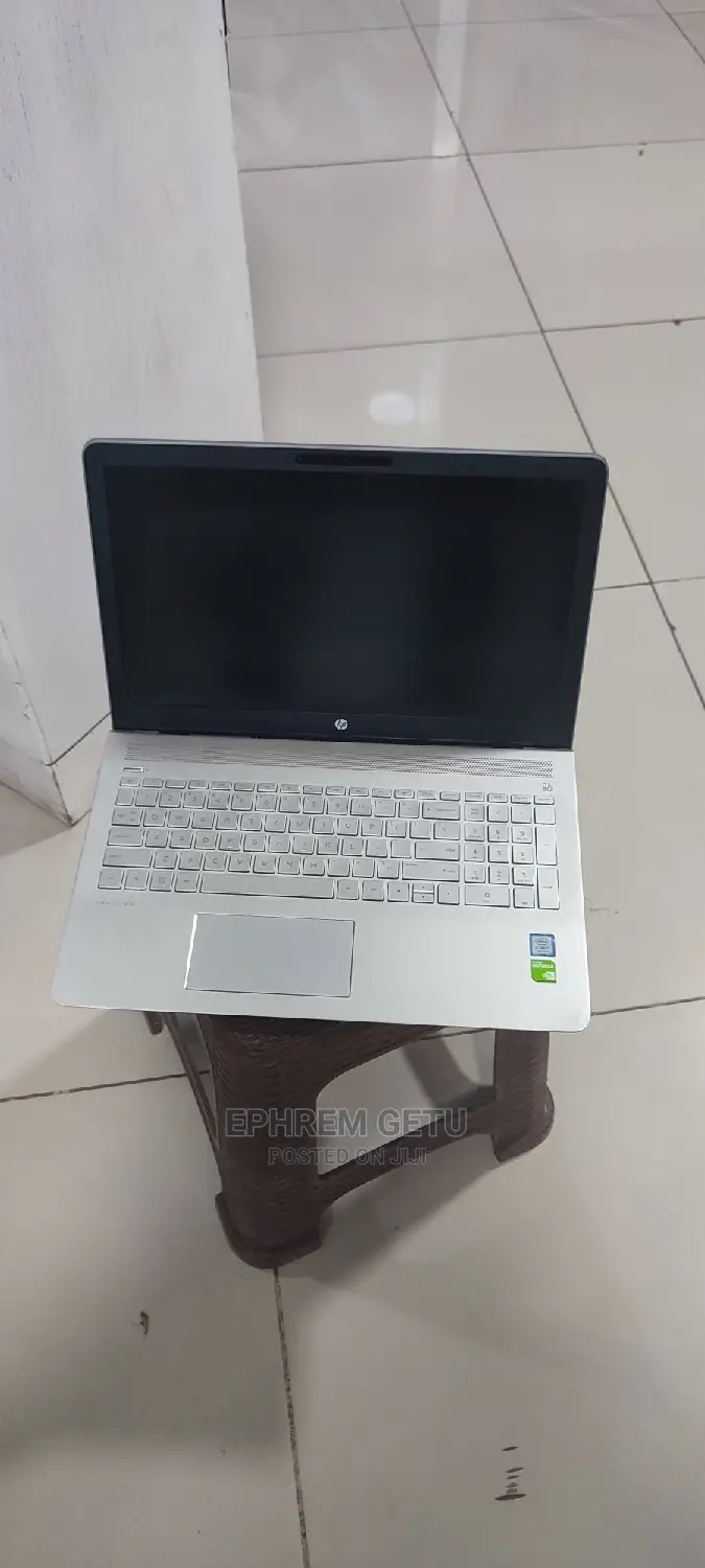 New Laptop HP Pavilion 15 8GB Intel Core I7 HDD+SSD 1T