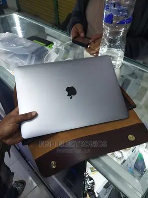 Laptop Apple MacBook Pro 2020 M1 8GB Apple M1 Pro SSD 256GB