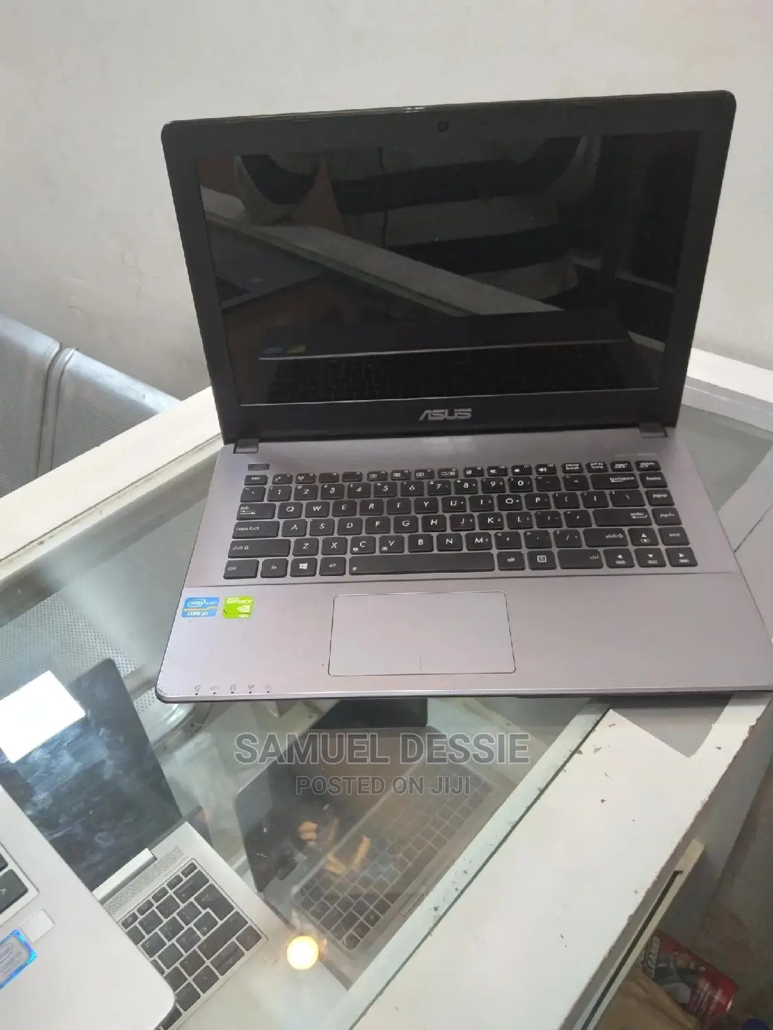 Laptop Asus K43SA 4GB Intel Core I3 HDD 320GB