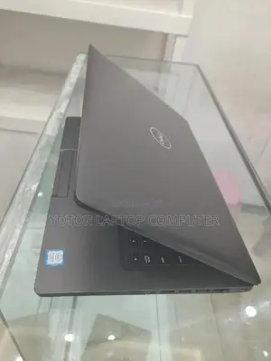 Photo - Laptop Dell Latitude 5310 8GB Intel Core I5 HDD 1T