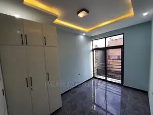 6bdrm House in አአ, Bole for Sale