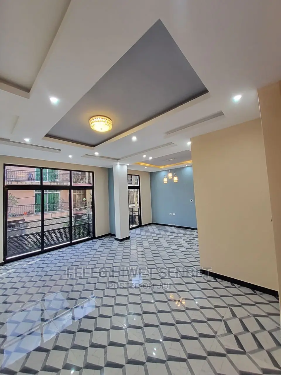6bdrm House in አአ, Bole for Sale