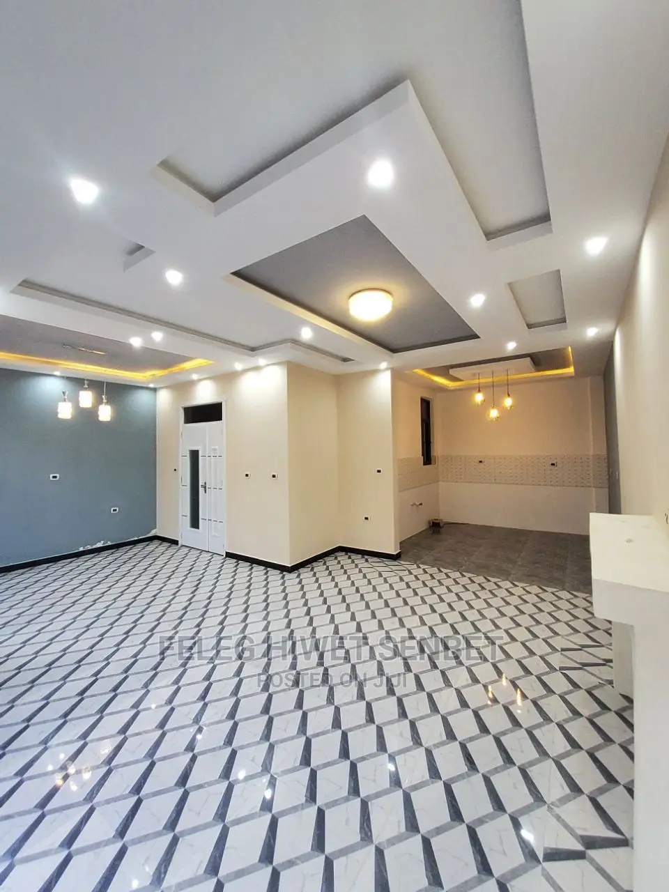 6bdrm House in አአ, Bole for Sale