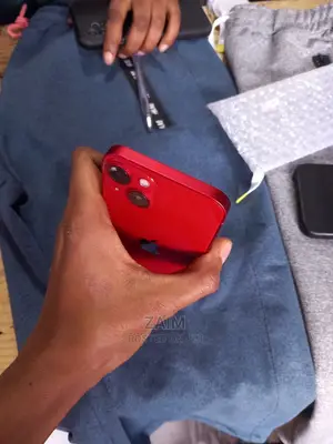 New Apple iPhone 13 256 GB Red