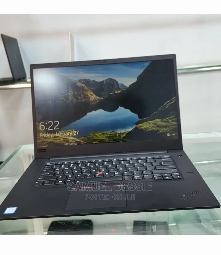 New Laptop Lenovo ThinkPad Yoga 8GB Intel Core I7 SSD 512GB
