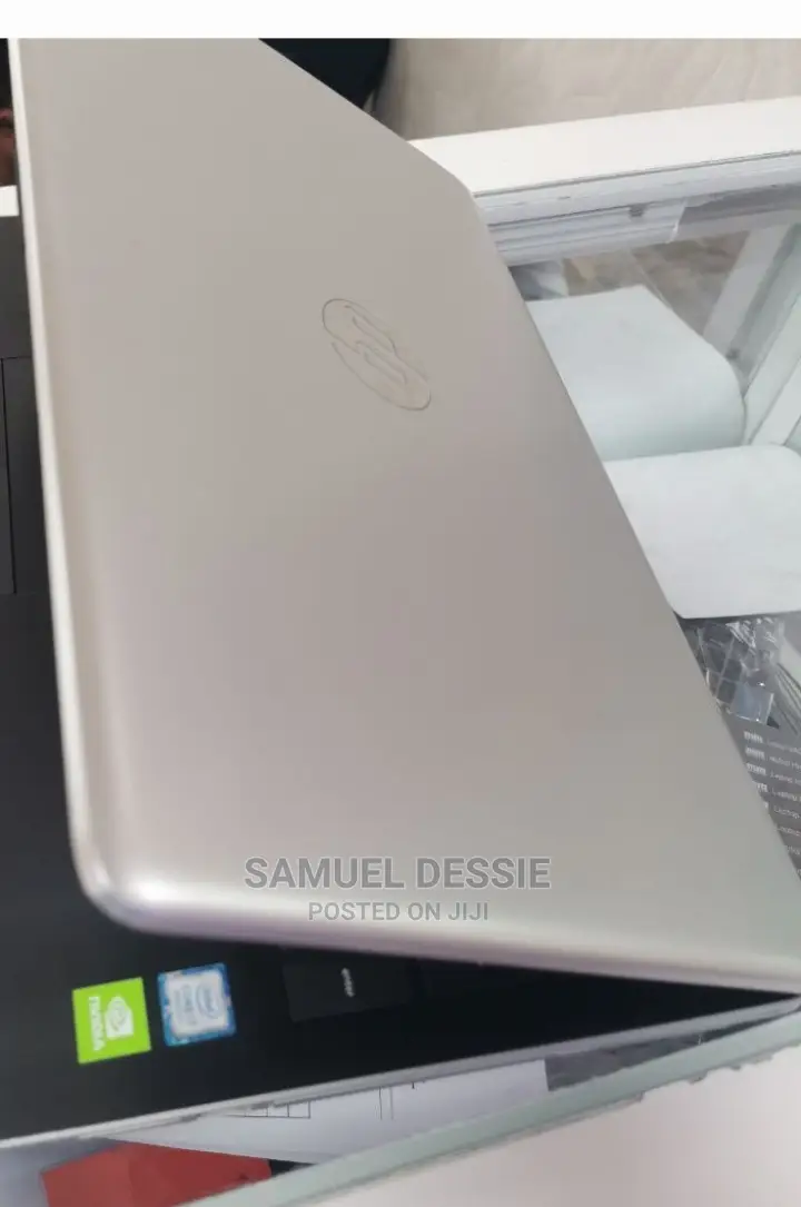 New Laptop HP Pavilion 15 8GB Intel Core I7 HDD 1T