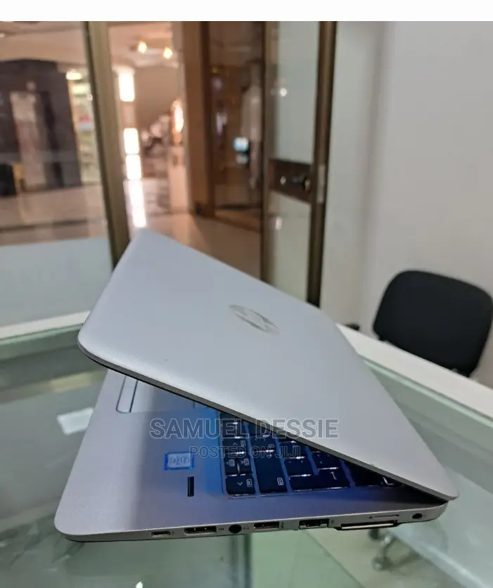 New Laptop HP EliteBook 820 G4 8GB Intel Core I5 HDD 1T