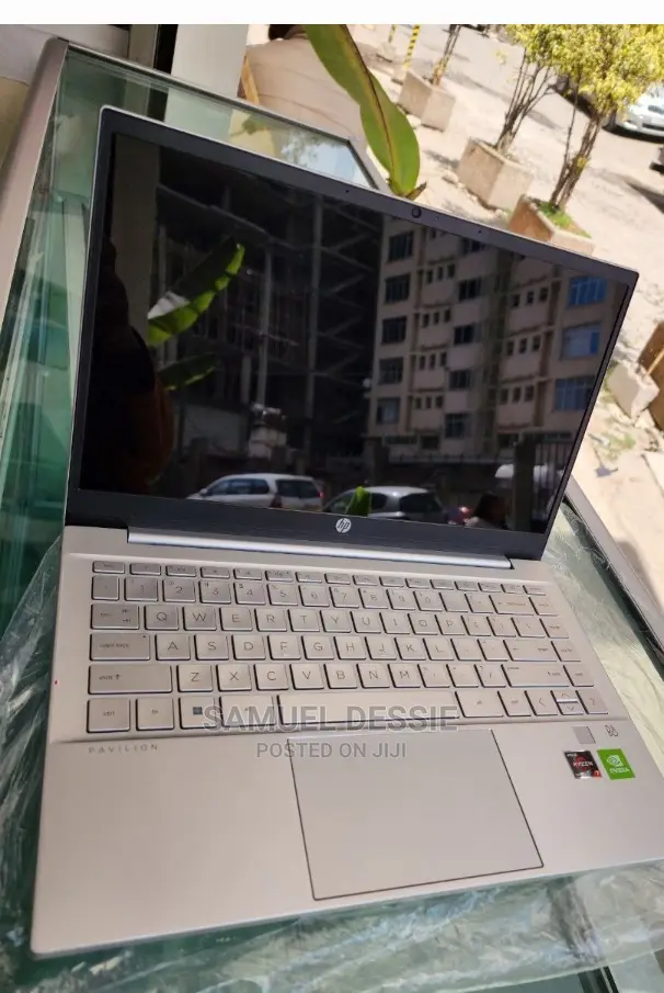 New Laptop HP Pavilion 15 8GB AMD Ryzen 7 SSD 512GB
