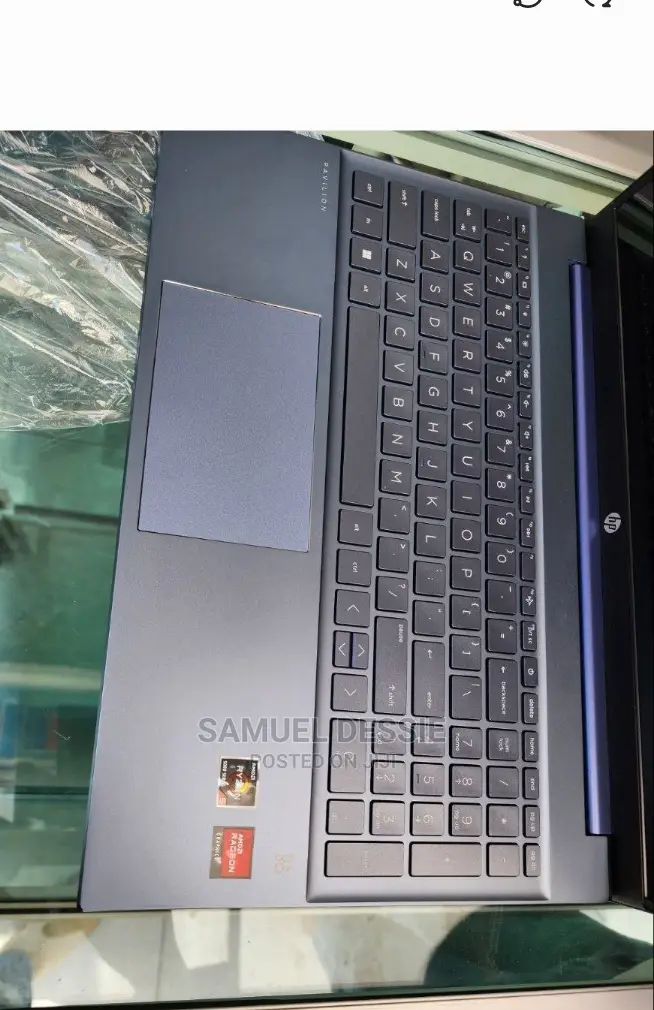 New Laptop HP Pavilion 15 8GB AMD Ryzen 5 SSD 512GB