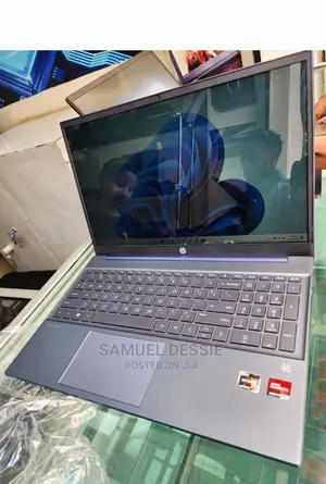 New Laptop HP Pavilion 15 8GB AMD Ryzen 5 SSD 512GB
