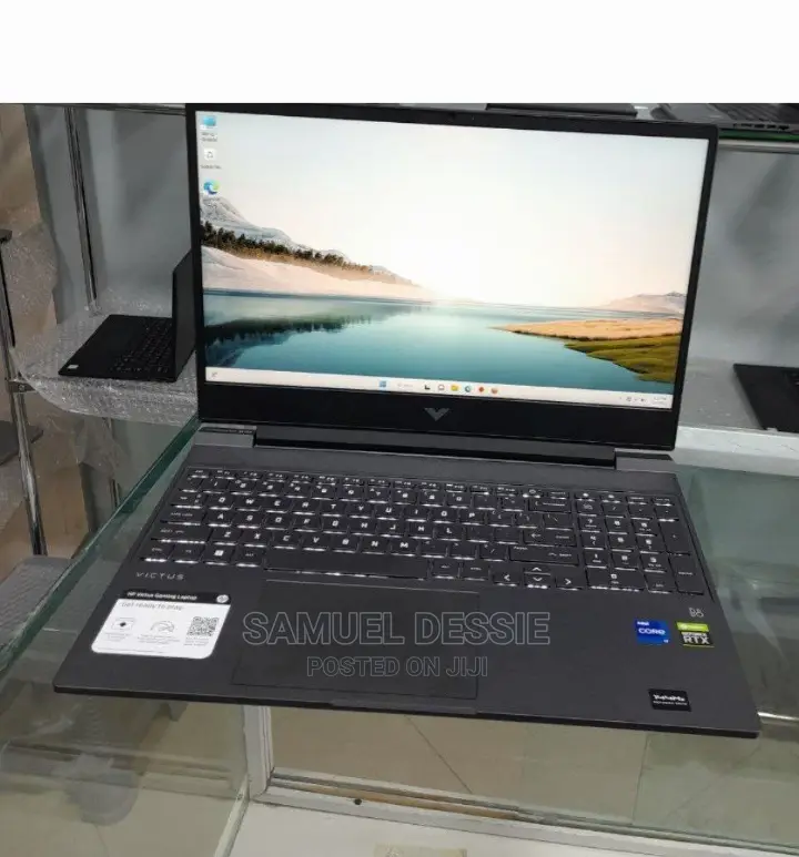 New Laptop HP Victus 16 16GB Intel Core I7 SSD 512GB